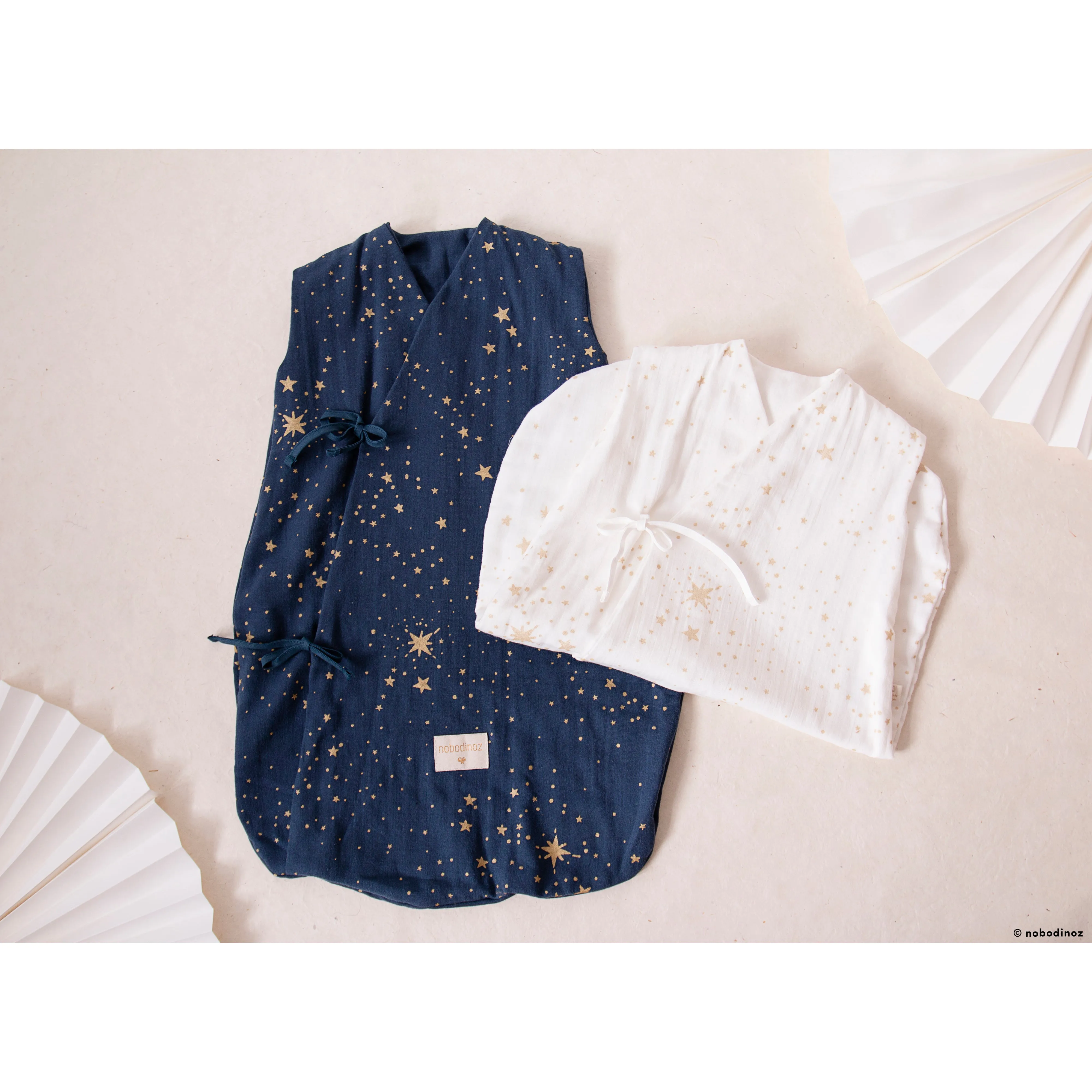 nobodinoz Summer Sleeping Bag Dreamy Gold Stella/Midnight Blue