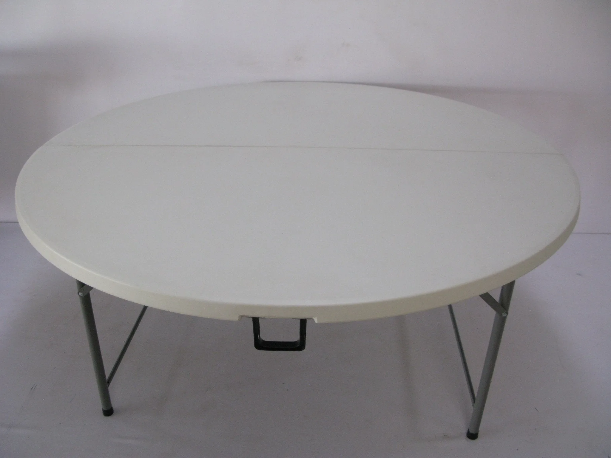 ROU004 - Fold in Half Round Plastic Tables- 1700mm (seats 8 -10 people)