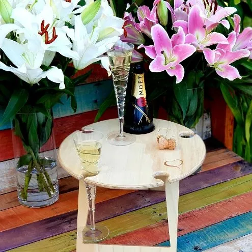 Summer Picnic Table - Lovers